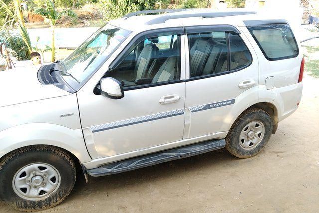 Second-hand 2016 Tata Safari Storme EX for sale in Jaipur