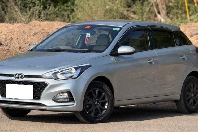 Hyundai i20 Sportz Plus BSIV Second-hand 2019 Hyundai i20 Sportz Plus BSIV for sale in Nashik