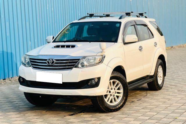 Second-hand 2012 Toyota Fortuner 4x2 4 Speed AT for sale in Mumbai