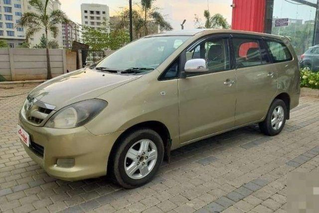 Toyota Innova 2.5 V Diesel 7-seater Second-hand 2007 Toyota Innova 2.5 V Diesel 7-seater for sale in Nashik