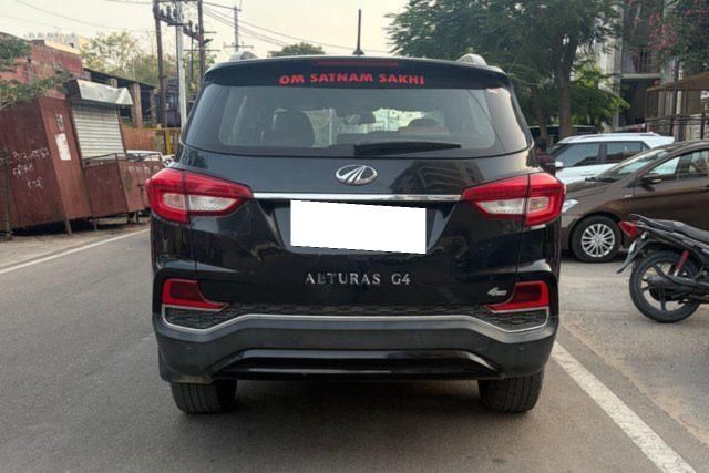 Second-hand 2022 Mahindra Alturas G4 4X4 AT for sale in Jaipur