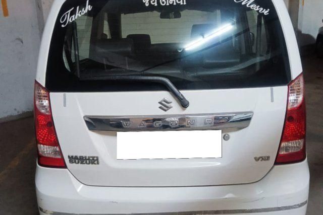 Second-hand 2017 Maruti Suzuki Wagon R VXI Plus for sale in Surat