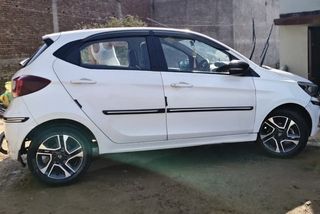 4 Used Tata Tiago NRG in Gwalior