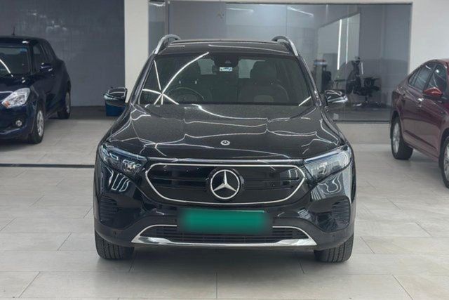 Mercedes-Benz EQB 300 4Matic Second-hand 2022 Mercedes-Benz EQB 300 4Matic for sale in Hyderabad