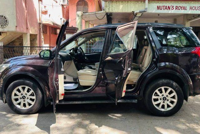 Mahindra XUV500 R W10 FWD Second-hand 2016 Mahindra XUV500 R W10 FWD for sale in Hyderabad