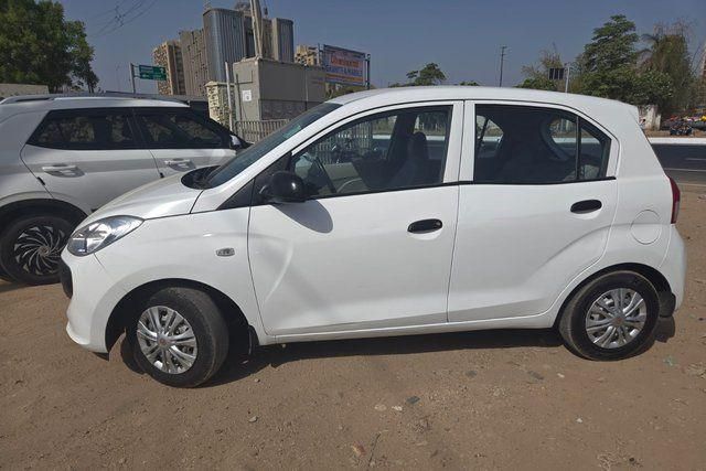 Second-hand 2019 Hyundai Santro Era Executive BSIV for sale in Gandhinagar