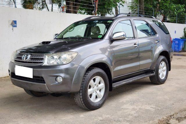 Toyota Fortuner 3.0 Diesel Second-hand 2010 Toyota Fortuner 3.0 Diesel for sale in Kolkata