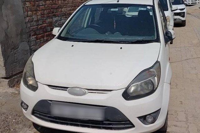 Ford Figo Diesel Titanium Second-hand 2010 Ford Figo Diesel Titanium for sale in Faridkot