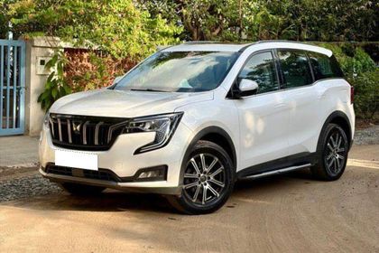 2022 Mahindra XUV700 AX7 Diesel AT Luxury Pack BSVI