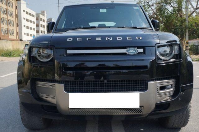 Second-hand 2025 Land Rover Defender 2.0 l Petrol 110 X-Dynamic HSE for sale in New Delhi