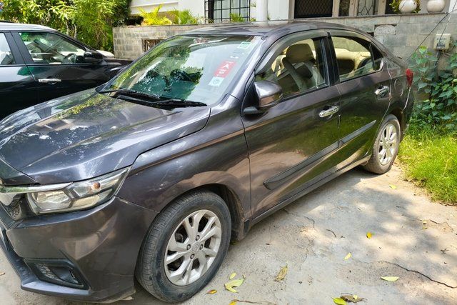 Honda Amaze V CVT Petrol BSIV Second-hand 2019 Honda Amaze V CVT Petrol BSIV for sale in New Delhi