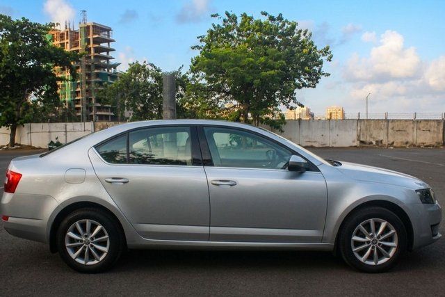 Skoda Octavia Style Plus 2.0 TDI AT Second-hand 2017 Skoda Octavia Style Plus 2.0 TDI AT for sale in Mumbai
