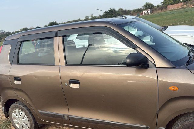 Second-hand 2020 Maruti Suzuki Wagon R CNG LXI for sale in New Delhi