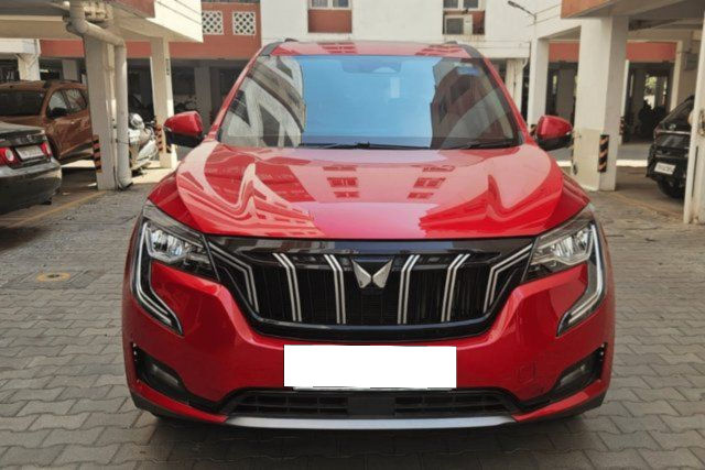 Second-hand 2023 Mahindra XUV700 AX7 Diesel AT Luxury Pack AWD BSVI for sale in Chennai