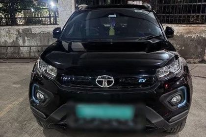 Tata Nexon EV XZ Plus Dark Edition