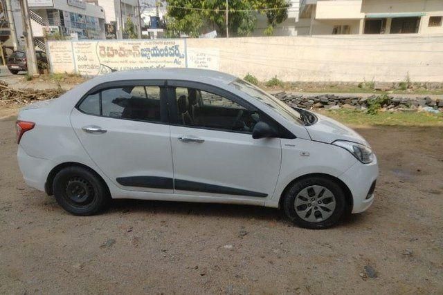 Hyundai Xcent 1.2 CRDi E Second-hand 2016 Hyundai Xcent 1.2 CRDi E for sale in Khammam