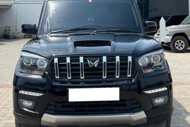Mahindra Scorpio S Second-hand 2024 Mahindra Scorpio S for sale in Ahmedabad