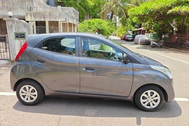 Second-hand 2014 Hyundai EON Magna Optional for sale in Pune