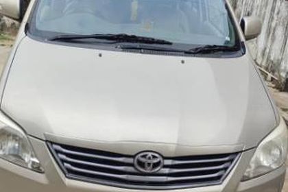 Used 2.5 E Diesel MS 8-seater