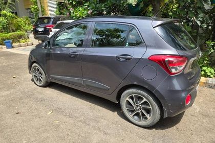 117 Used Hyundai Grand i10 in Gandhinagar