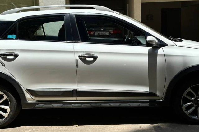 Second-hand 2016 Hyundai i20 Active 1.2 S for sale in Bangalore