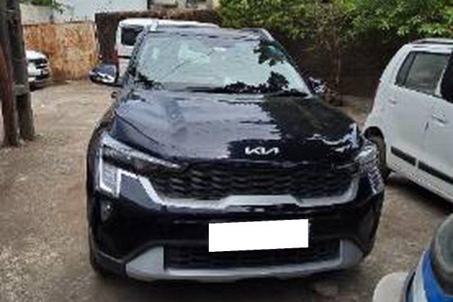 Kia Sonet Gravity Second-hand 2024 Kia Sonet Gravity for sale in Surat