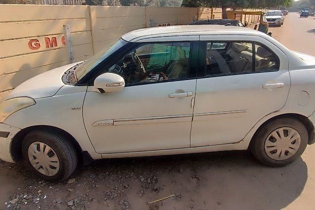 Second-hand 2013 Maruti Suzuki Swift Dzire VXI for sale in Ahmedabad