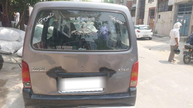 Second-hand 2012 Maruti Suzuki Eeco 5 STR With AC Plus HTR CNG for sale in New Delhi
