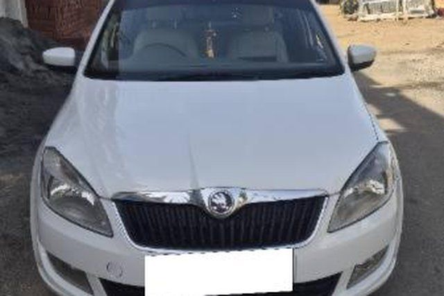 Skoda Rapid 1.6 TDI Ambition Second-hand 2014 Skoda Rapid 1.6 TDI Ambition for sale in Tiruppur