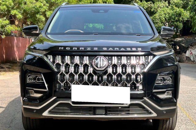 Second-hand 2026 MG Hector Plus Savvy Pro CVT for sale in New Delhi