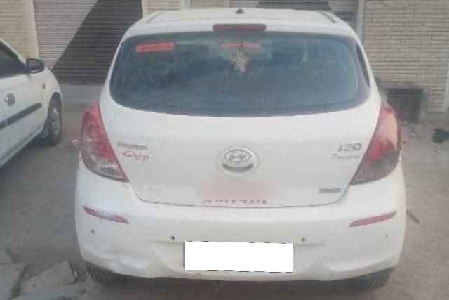Hyundai i20 Magna 1.4 CRDi (Diesel) Second-hand 2013 Hyundai i20 Magna 1.4 CRDi (Diesel) for sale in Ahmedabad