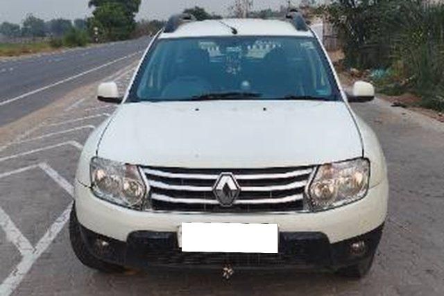 Renault Duster 85PS Diesel RxL Second-hand 2014 Renault Duster 85PS Diesel RxL for sale in Mahabubabad