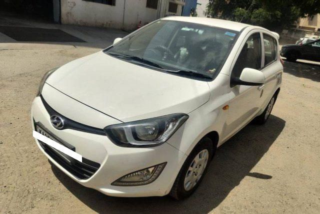 Hyundai i20 Magna Optional 1.2 Second-hand 2014 Hyundai i20 Magna Optional 1.2 for sale in Bangalore