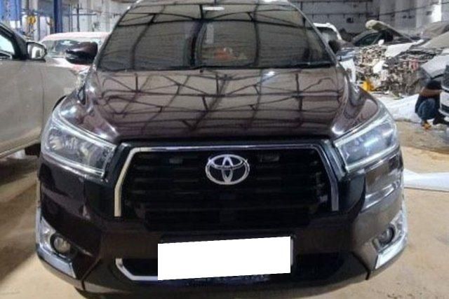 Second-hand 2018 Toyota Innova Crysta 2.4 G MT 8S BSIV for sale in Pune