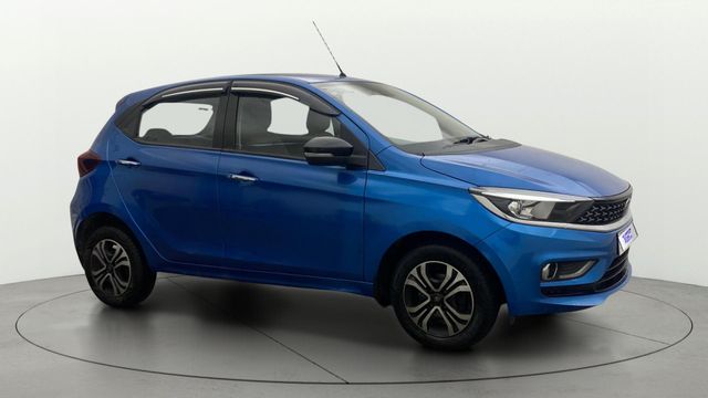 Second-hand 2024 Tata Tiago XZA Plus AMT CNG for sale in Hyderabad