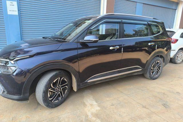 Kia Carens Luxury Plus Diesel iMT 6 STR BSVI Second-hand 2023 Kia Carens Luxury Plus Diesel iMT 6 STR BSVI for sale in Chikkaballapur