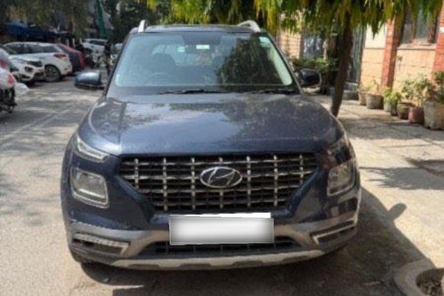 Second-hand 2019 Hyundai Venue S BSIV for sale in New Delhi