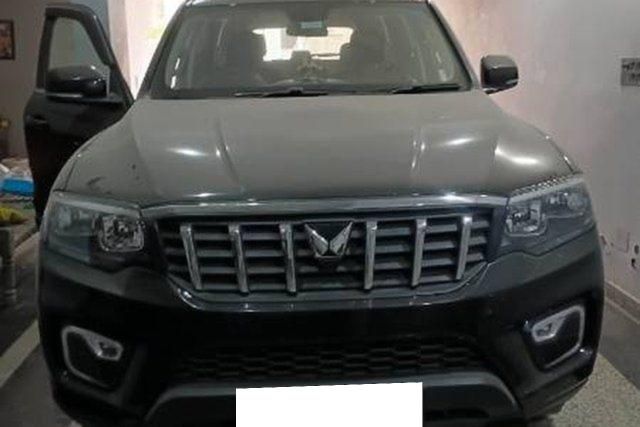 Second-hand 2025 Mahindra Scorpio N Z4 E for sale in Noida