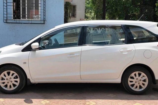 Honda Mobilio वी i-VTEC Second-hand 2014 Honda Mobilio वी i-VTEC for sale in Mira Road
