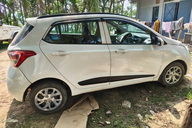 Second-hand 2018 Hyundai Grand i10 1.2 Kappa Sportz BSIV for sale in Guwahati