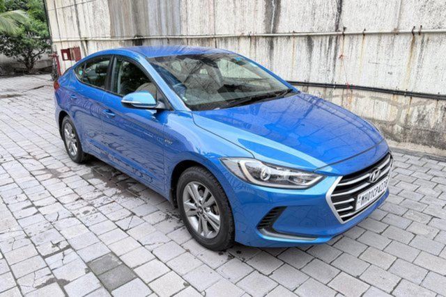 Hyundai Elantra 2.0 S Second-hand 2017 Hyundai Elantra 2.0 S for sale in Thane