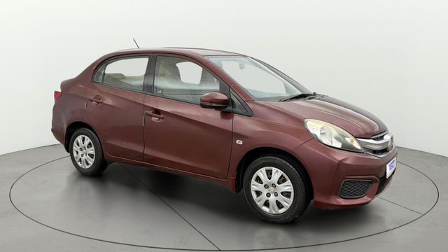Honda Amaze S Petrol BSIV Second-hand 2017 Honda Amaze S Petrol BSIV for sale in New Delhi