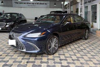 Used 300h Luxury