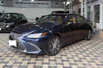 Used 300h Luxury