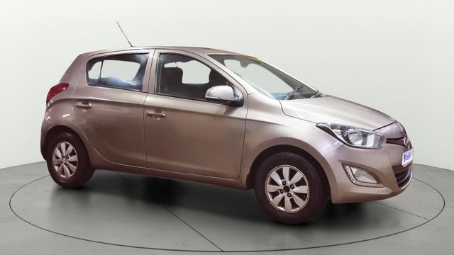 Hyundai i20 Sportz 1.4 CRDi Second-hand 2013 Hyundai i20 Sportz 1.4 CRDi for sale in Surat