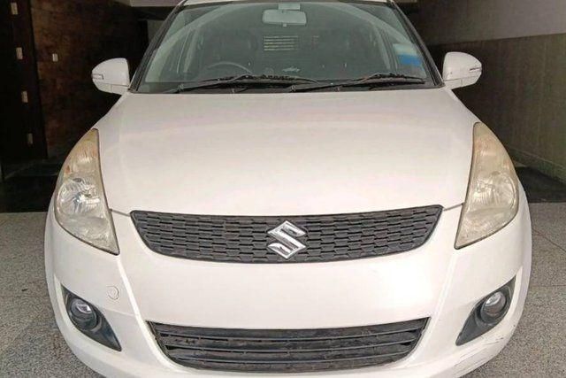 Second-hand 2012 Maruti Suzuki Swift ZXI for sale in New Delhi