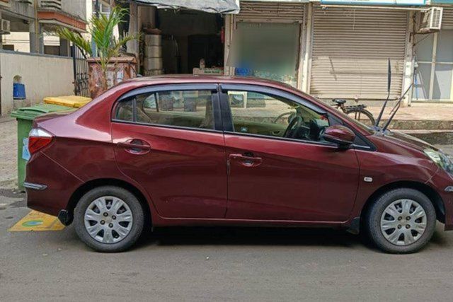 Second-hand 2016 Honda Amaze E i-VTEC for sale in Navi Mumbai