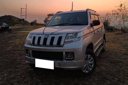 4 Used Mahindra TUV 300 in Dewas