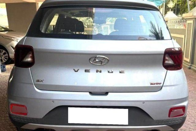 Hyundai Venue S Turbo DCT Second-hand 2021 Hyundai Venue S Turbo DCT for sale in Mumbai