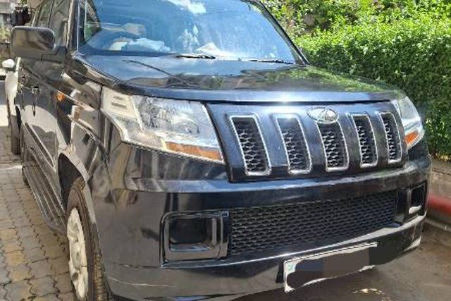Second-hand 2017 Mahindra TUV 300 T6 Plus for sale in Ahmedabad
